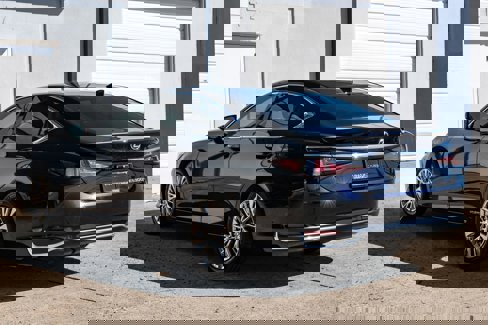 Used 2021 Lexus ES 300h w/ Premium Package image 16