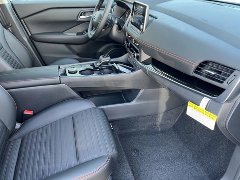 New 2026 Nissan Rogue SV image 21