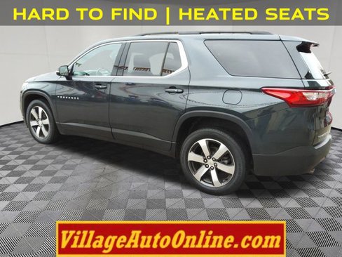 Used 2020 Chevrolet Traverse LT w/ LT Premium Package image 2