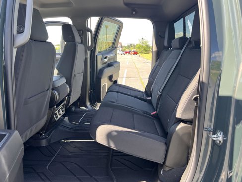 New 2025 Chevrolet Silverado 1500 LT w/ Safety Package image 27