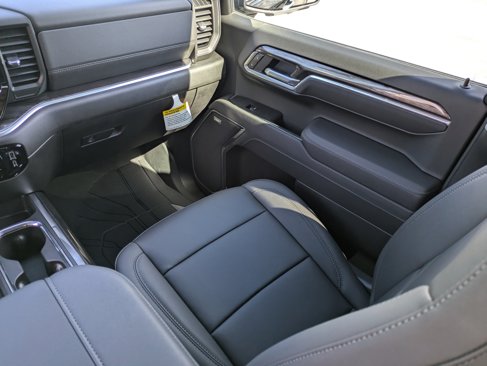 New 2026 Chevrolet Silverado 1500 LTZ w/ LTZ Convenience Package II image 16