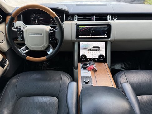 Used 2020 Land Rover Range Rover HSE image 22
