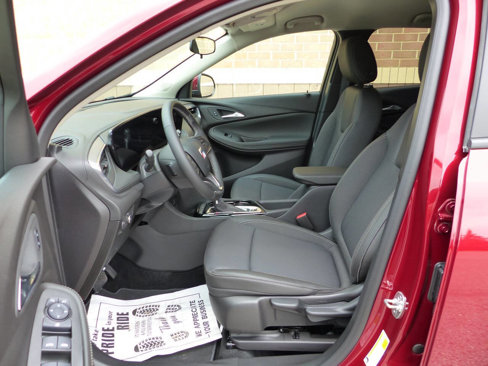 Used 2025 Buick Encore GX Preferred image 20