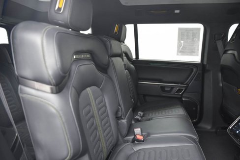 Used 2024 Rivian R1S Adventure image 15