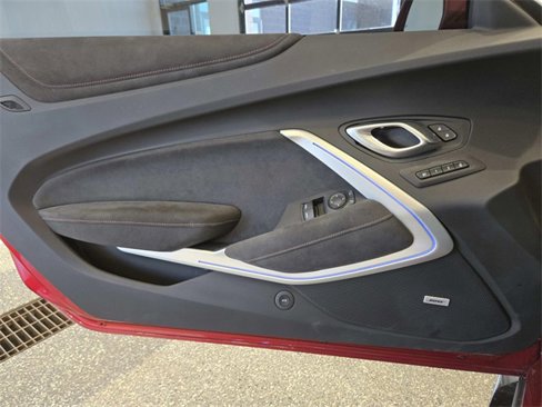Used 2022 Chevrolet Camaro ZL1 image 28