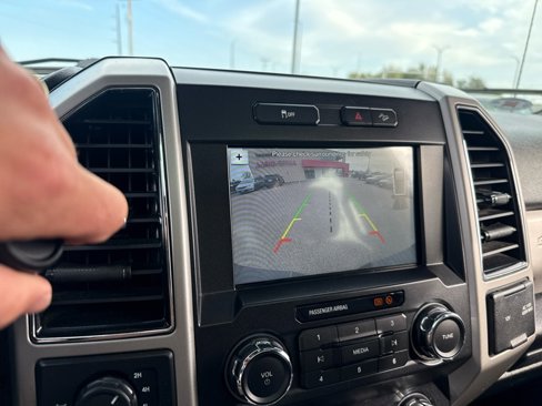 Used 2019 Ford F250 Lariat w/ Lariat Ultimate Package image 23