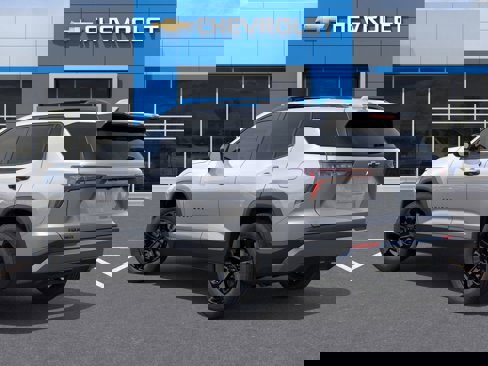 New 2026 Chevrolet Equinox LT w/ Midnight Edition image 3
