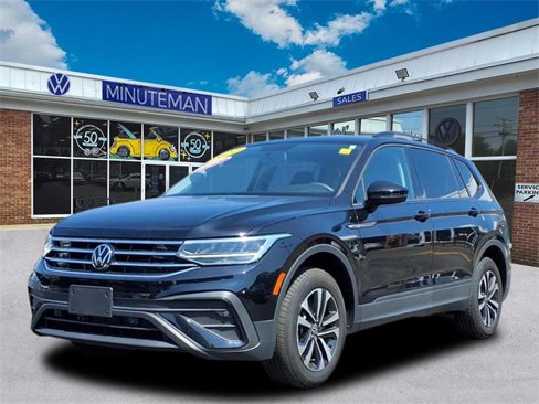 Certified 2022 Volkswagen Tiguan S image 1