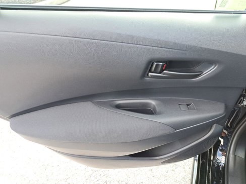 Used 2024 Toyota Corolla LE image 7