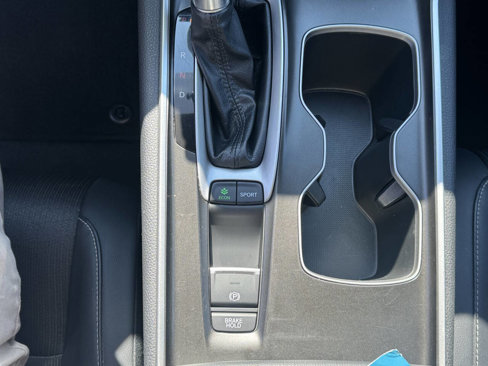 Used 2018 Honda Accord Sport image 19