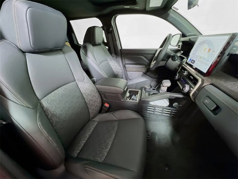 Certified 2025 Toyota Tacoma Limited image 24