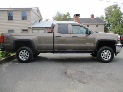 Used 2015 Chevrolet Silverado 2500 LT w/ Z71 Package, Off-Road image 4