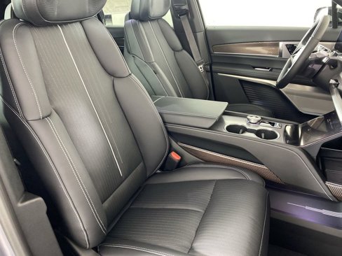 New 2026 Cadillac Vistiq Luxury image 26