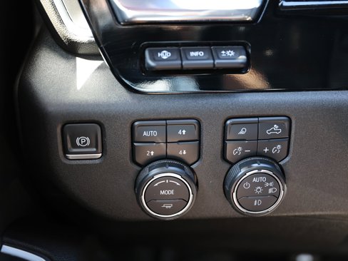 Certified 2024 Chevrolet Silverado 3500 LTZ w/ LTZ Premium Package image 39