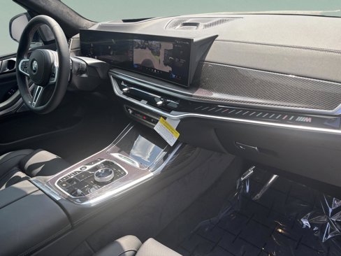New 2026 BMW X7 M60i image 23