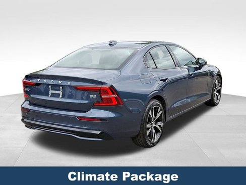 Used 2025 Volvo S60 B5 Plus image 7