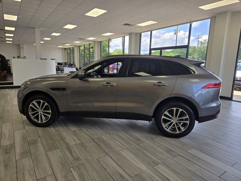 Used 2020 Jaguar F-PACE Premium image 5