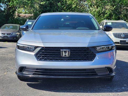 Used 2023 Honda Accord Sport image 2