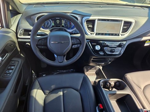 New 2026 Chrysler Pacifica Select image 20