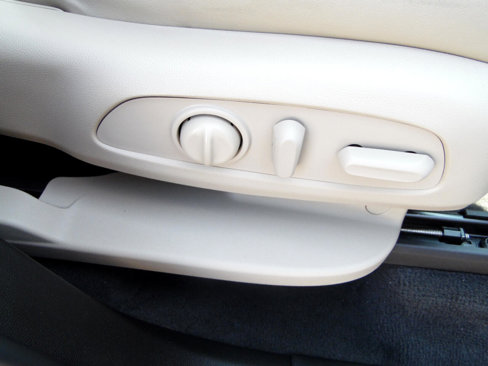 Used 2019 Buick Enclave Essence image 17