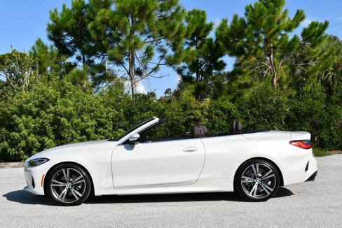 Used 2024 BMW 430i Convertible w/ Premium Package image 3