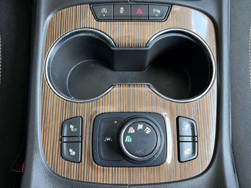 Used 2021 GMC Acadia SLE w/ Driver Convenience Package image 26