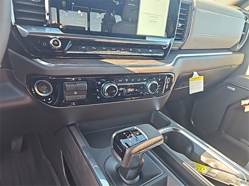 New 2025 GMC Sierra 1500 SLT image 16