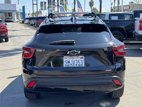 Certified 2024 Chevrolet Trax RS w/ Sunroof Package image 4