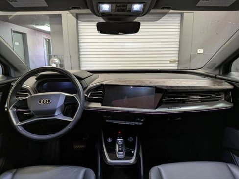 Used 2023 Audi Q4 e-tron Premium Plus w/ Premium Plus image 13