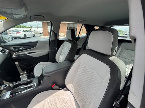 Used 2018 Chevrolet Equinox LS image 11