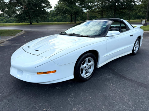 Used 1995 Pontiac Firebird Coupe image 6