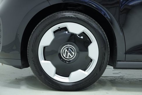 New 2025 Volkswagen ID. Buzz Pro S image 7