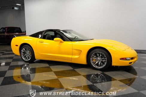 Used 2003 Chevrolet Corvette Coupe w/ Preferred Equipment Group image 15