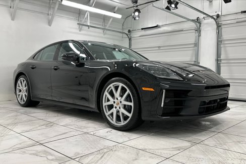 New 2025 Porsche Panamera 4 image 8