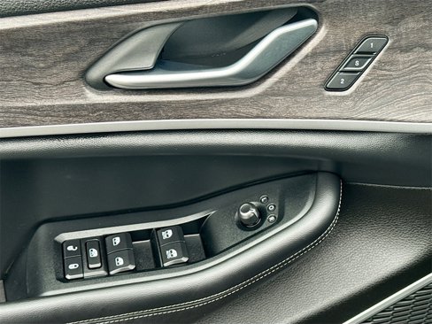 Used 2022 Jeep Grand Cherokee L Limited image 16