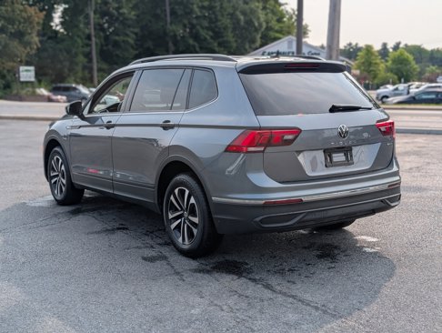 Used 2022 Volkswagen Tiguan S image 7