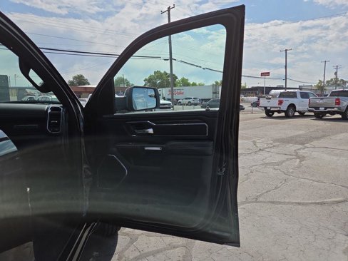 Used 2025 RAM 1500 Laramie image 37
