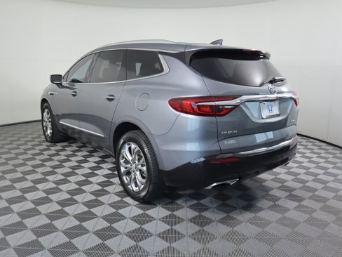Used 2018 Buick Enclave Avenir w/ Avenir Technology Package image 7