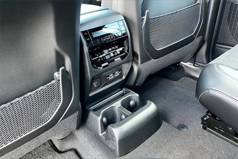 New 2025 Jeep Grand Cherokee L Altitude image 12