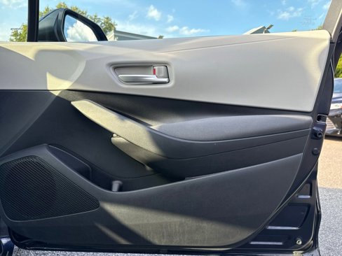 Used 2020 Toyota Corolla LE image 33