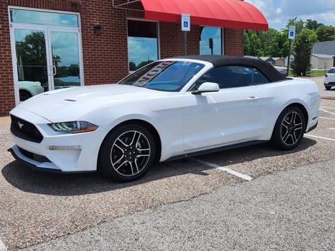 Used 2022 Ford Mustang Premium image 4