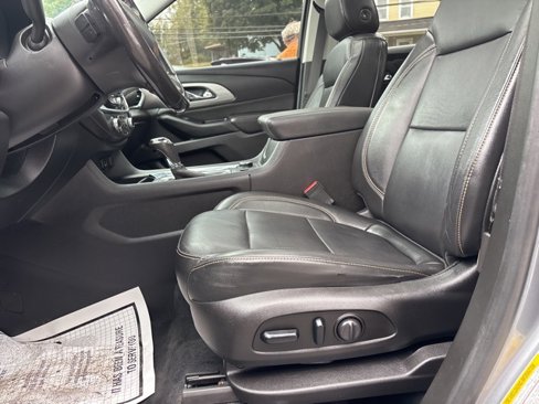 Used 2019 Chevrolet Traverse LT w/ LT Premium Package image 20
