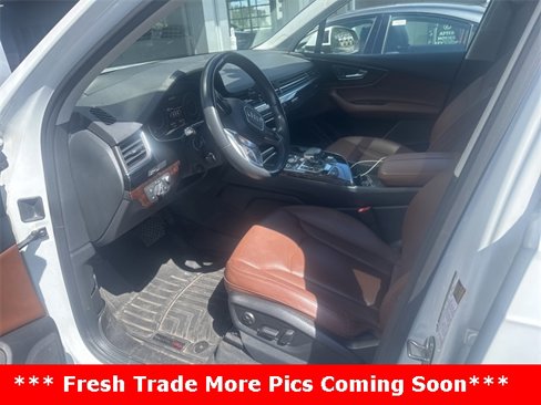 Used 2018 Audi Q7 3.0T Prestige w/ Prestige Package image 3