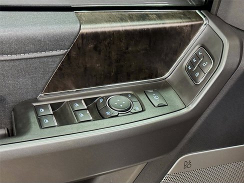 New 2025 Ford F250 Lariat w/ FX4 Off-Road Package image 17