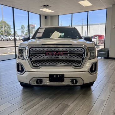 Used 2020 GMC Sierra 1500 Denali w/ Denali Ultimate Package image 2