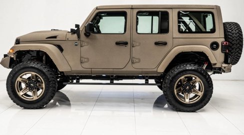 Used 2025 Jeep Wrangler Sport image 5