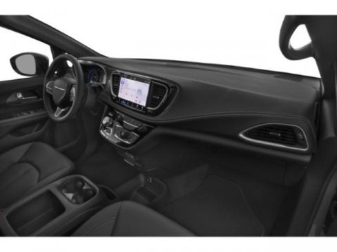 New 2025 Chrysler Pacifica Pinnacle w/ Trailer Tow Group image 17