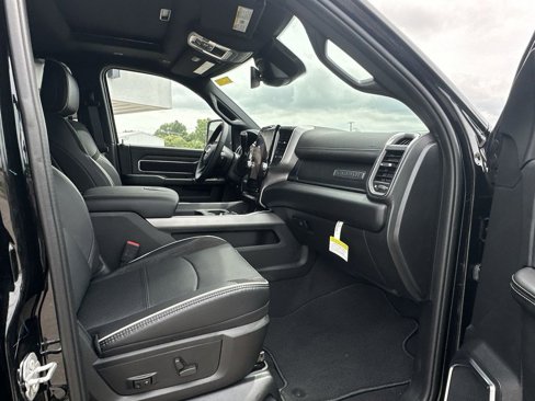 New 2026 RAM 2500 Laramie w/ Night Edition image 14