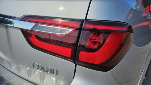 Used 2019 INFINITI QX80 Luxe image 9