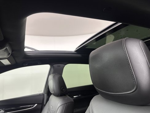 Certified 2023 Cadillac XT5 Premium Luxury image 7